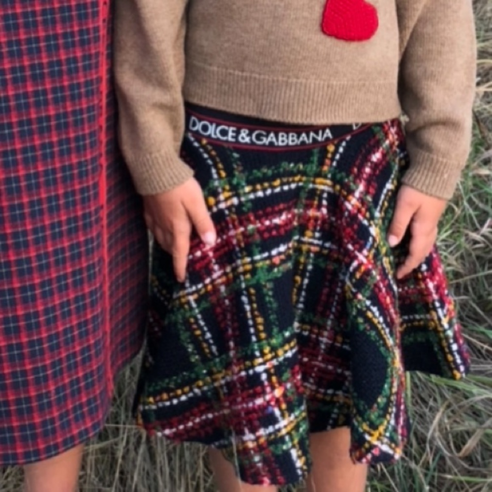 Dolce and Gabbana girls skirt - Picture 3 of 3